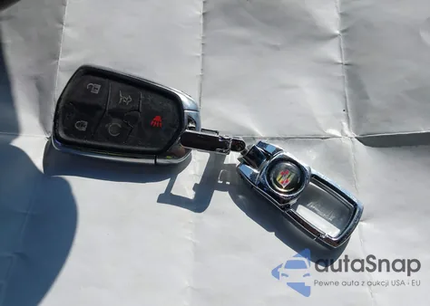 2020 Cadillac Xt6 Fwd Premium Luxury z USA, uszkodzony, nr VIN 1GYKPCRS0LZ106324